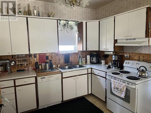 6 Williams St, Bruce Mines, ON - Indoor Photo Showing Kitchen With Double Sink
