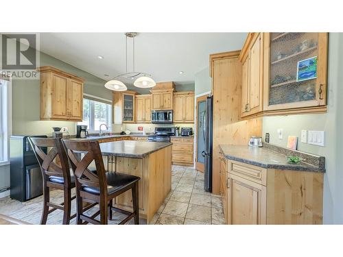 6182 Hwy 3-93 Highway, Cranbrook, BC - Indoor