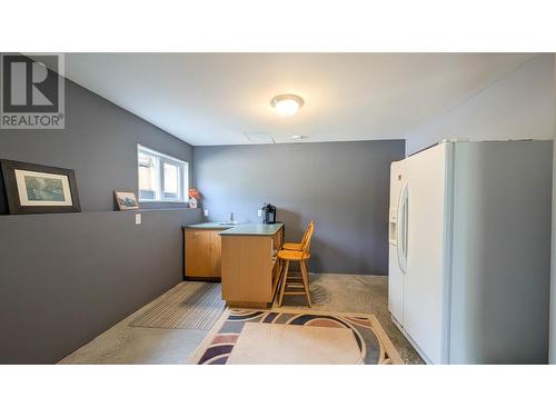 6182 Hwy 3-93 Highway, Cranbrook, BC - Indoor Photo Showing Office