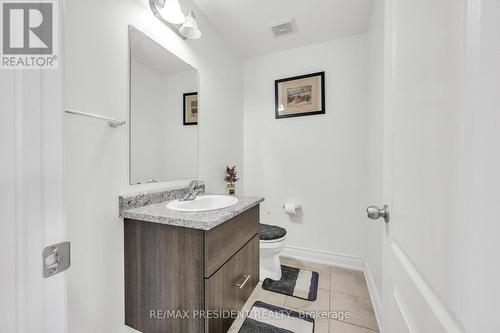 8575 Financial Drive, Brampton, ON - Indoor Photo Showing Bathroom