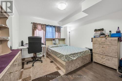 8575 Financial Drive, Brampton, ON - Indoor Photo Showing Bedroom