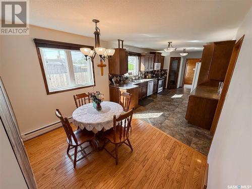 11 Conlin Drive, Swift Current, SK - Indoor Photo Showing Dining Room