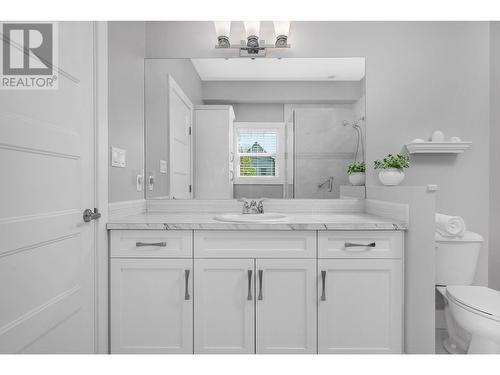 3606 25Th Avenue Unit# 109, Vernon, BC - Indoor Photo Showing Bathroom