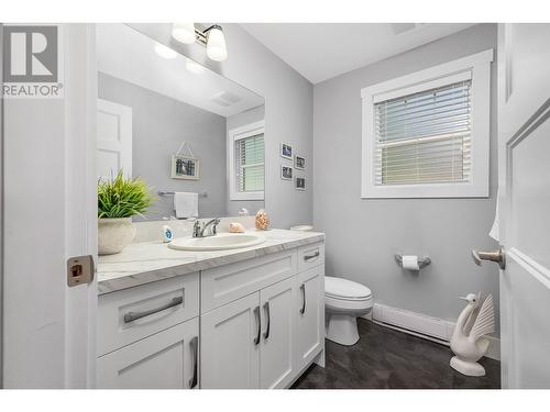 3606 25Th Avenue Unit# 109, Vernon, BC - Indoor Photo Showing Bathroom
