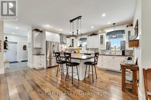 3034 Station Road, Howick, ON - Indoor