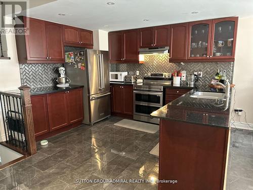 315 Nelson Street, Barrie, ON - Indoor Photo Showing Kitchen With Stainless Steel Kitchen
