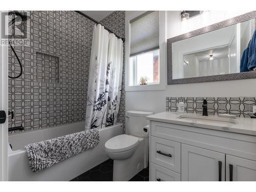 7400 Taborview Drive, Prince George, BC - Indoor Photo Showing Bathroom