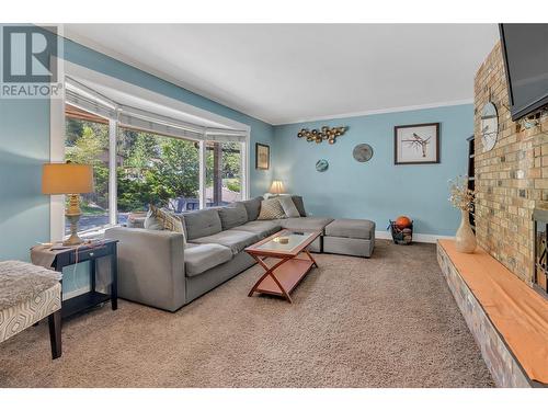 1623 Blackwood Drive, West Kelowna, BC - Indoor Photo Showing Living Room With Fireplace