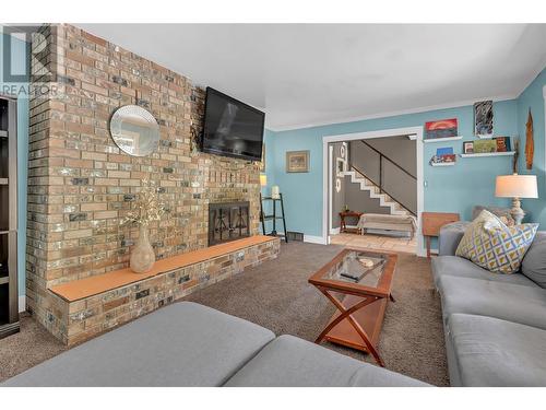 1623 Blackwood Drive, West Kelowna, BC - Indoor Photo Showing Living Room With Fireplace