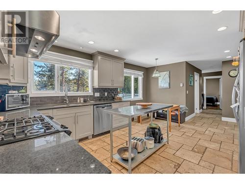 1623 Blackwood Drive, West Kelowna, BC - Indoor Photo Showing Kitchen With Double Sink