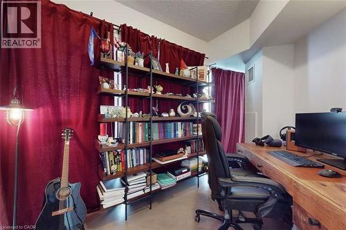 50 Absolute Avenue Unit# 3801, Mississauga, ON - Indoor Photo Showing Office