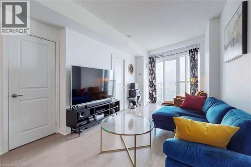50 Absolute Avenue Unit# 3801, Mississauga, ON - Indoor Photo Showing Living Room