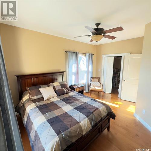 82 Estates Drive, Elk Ridge, SK - Indoor Photo Showing Bedroom