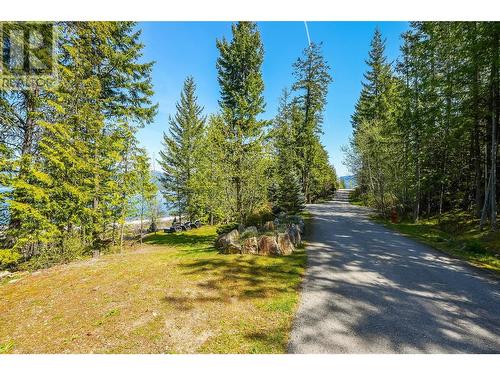 271 Kootenay Lake Road, Procter, BC 