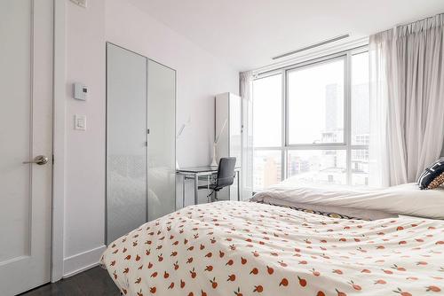 Bedroom - 1428-1225 Boul. Robert-Bourassa, Montréal (Ville-Marie), QC - Indoor Photo Showing Bedroom