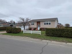 4 Pine  Campbellton, NB E3N 3M5