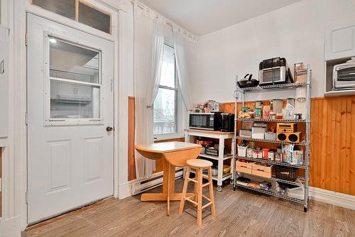 Cuisine - 511  - 517 Av. Birch, Saint-Lambert, QC - Indoor