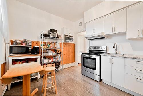 Cuisine - 511  - 517 Av. Birch, Saint-Lambert, QC - Indoor Photo Showing Kitchen