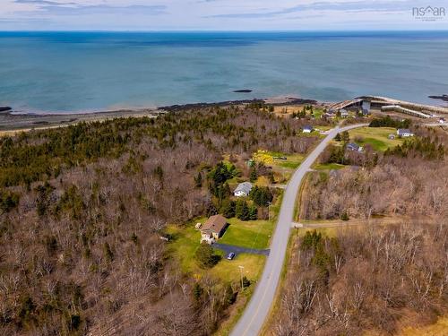4231 Shore Road, Parkers Cove, NS 