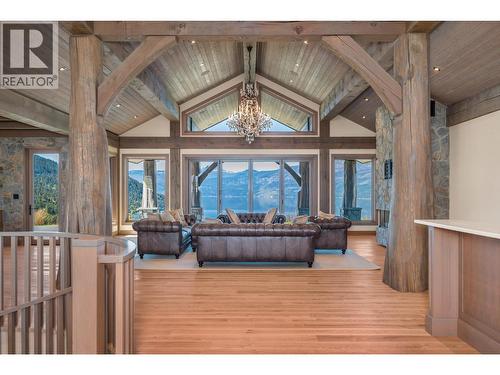 8399 Bench Row Road, Vernon, BC - Indoor