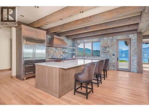 8399 Bench Row Road, Vernon, BC - Indoor