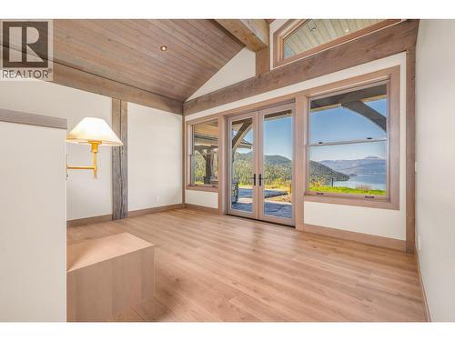 8399 Bench Row Road, Vernon, BC - Indoor Photo Showing Other Room