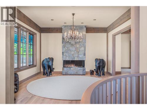 8399 Bench Row Road, Vernon, BC - Indoor