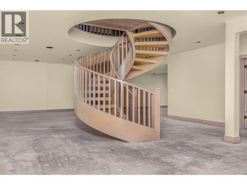 8399 Bench Row Road, Vernon, BC - Indoor Photo Showing Other Room