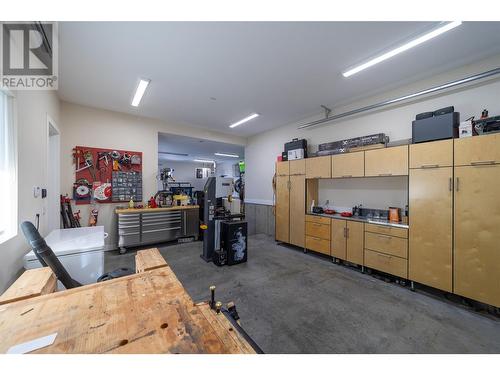 Shop or garage stall - 5650 The Edge Place Unit# 105, Kelowna, BC - Indoor Photo Showing Garage