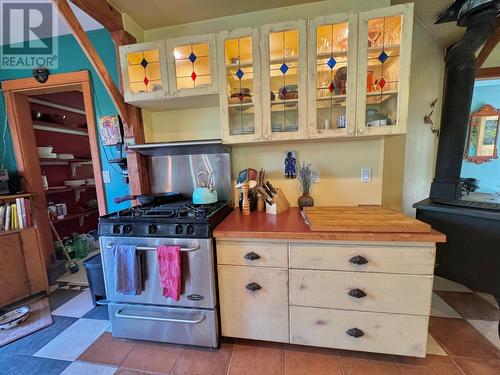 395 Boven Road, Nelson, BC - Indoor Photo Showing Other Room