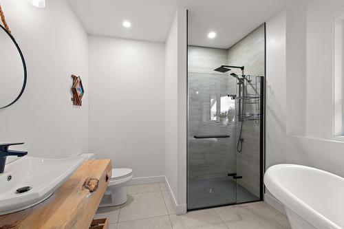 Salle de bains - 1329 Route 112, Austin, QC - Indoor Photo Showing Bathroom