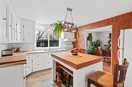 Cuisine - 411 Rue Dufferin, Granby, QC - Indoor Photo Showing Kitchen With Double Sink