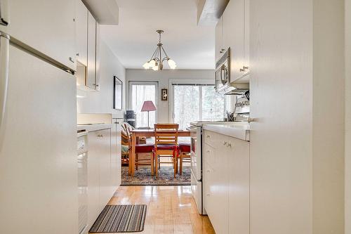 Cuisine - 102-273 Ch. Des Grappes, Piedmont, QC - Indoor