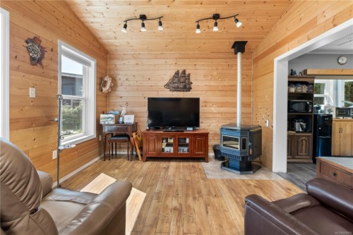 1065 Seventh Ave, Ucluelet, BC 