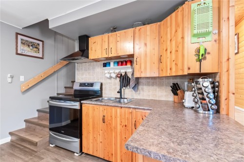 1065 Seventh Ave, Ucluelet, BC 