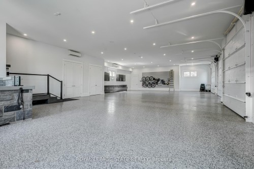 1272 Fiddlers Green Road, Hamilton, ON - Indoor Photo Showing Other Room