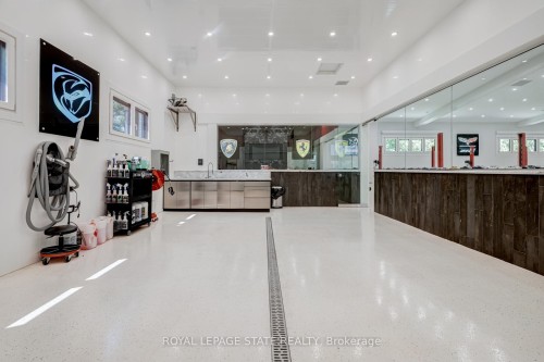 1272 Fiddlers Green Road, Hamilton, ON - Indoor Photo Showing Other Room