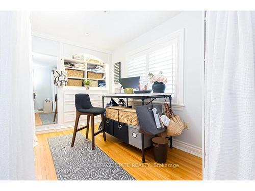 1417 Halifax Place, Burlington, ON - Indoor Photo Showing Other Room