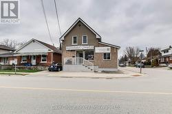 18 ELGIN STREET  Brant (Brantford Twp), ON N3R 1E6