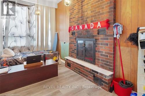 171 Stone Church Road E, Hamilton, ON - Indoor With Fireplace