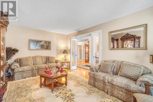 3542 Marmac Crescent, Mississauga, ON - Indoor Photo Showing Living Room