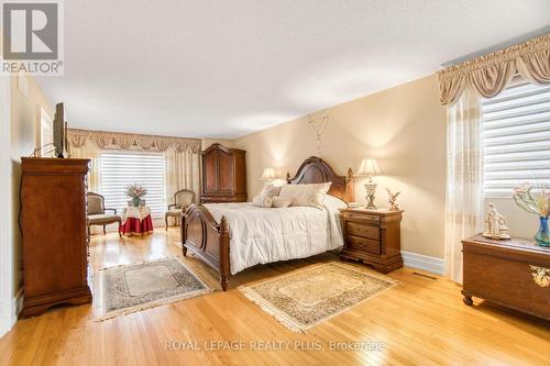 3542 Marmac Crescent, Mississauga, ON - Indoor Photo Showing Bedroom