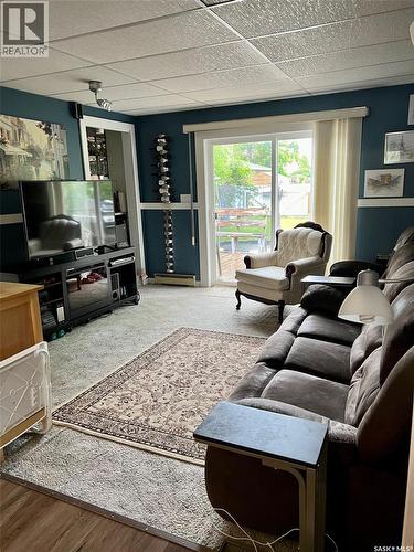 1217 2Nd Street, Estevan, SK - Indoor Photo Showing Living Room
