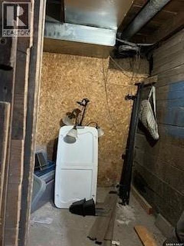 1217 2Nd Street, Estevan, SK - Indoor