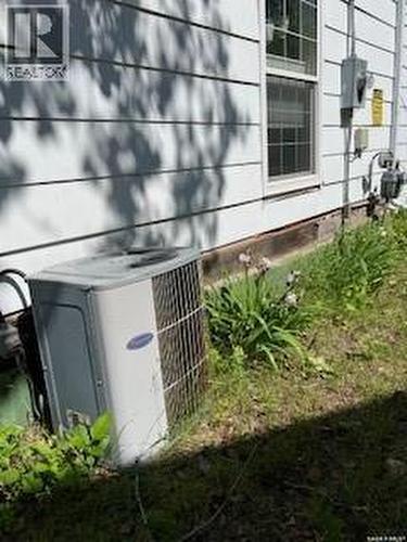 1217 2Nd Street, Estevan, SK - Indoor