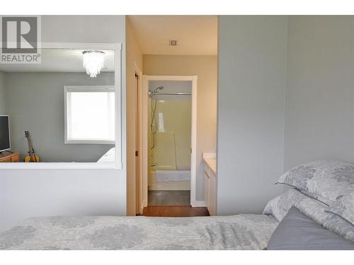 8700 Clerke Road Unit# 3, Coldstream, BC - Indoor Photo Showing Bedroom