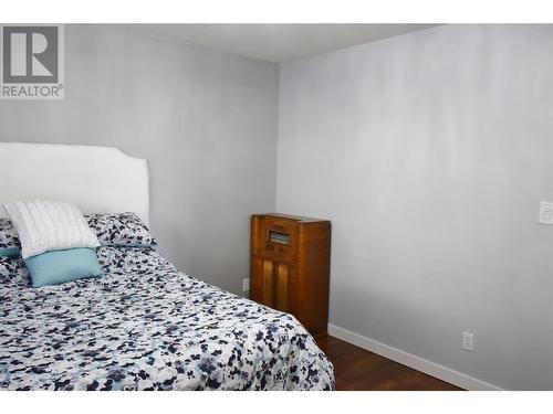 8700 Clerke Road Unit# 3, Coldstream, BC - Indoor Photo Showing Bedroom