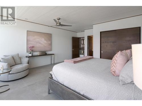 2463 Thacker Drive, West Kelowna, BC - Indoor Photo Showing Bedroom