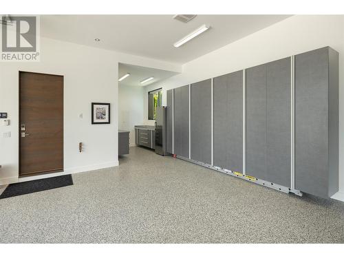 2463 Thacker Drive, West Kelowna, BC - Indoor Photo Showing Other Room