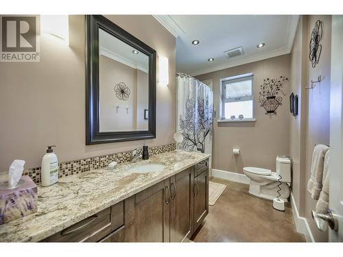 148 Sasquatch Trail, Osoyoos, BC - Indoor Photo Showing Bathroom